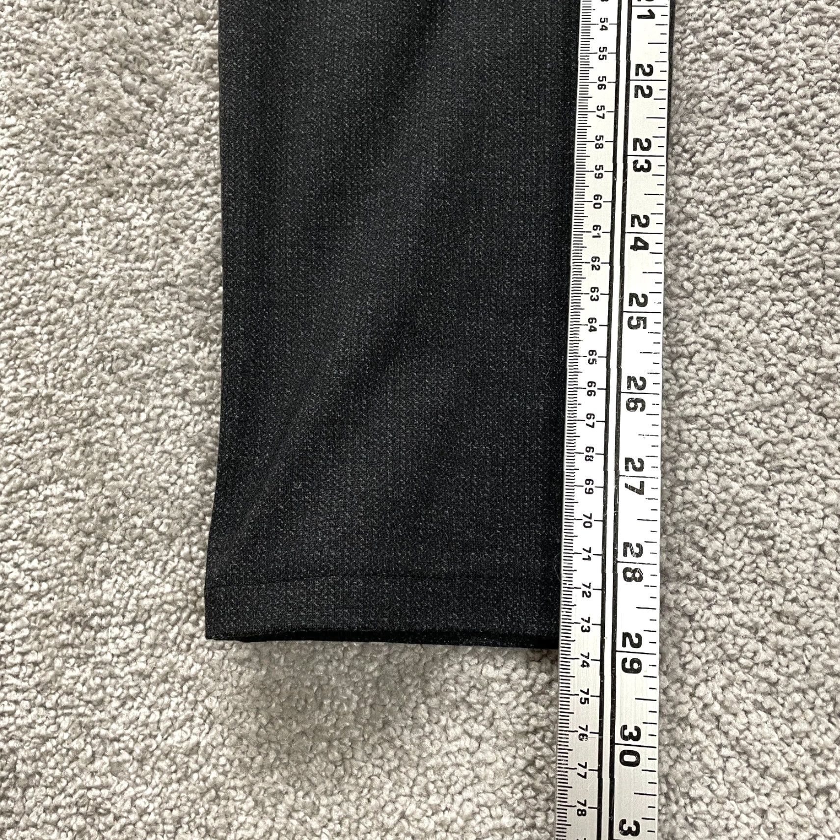 Andrew Marc Andrew Marc Pants Size 8 32x29 Black Solid Polyester Blend Stretch Womens Size 30" / US 8 / IT 44 - 3 Thumbnail