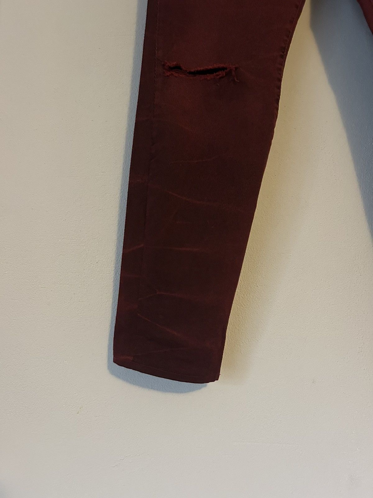 Just Cavalli Just Cavalli Distressed Burgundy Jeans Size US 32 / EU 48 - 6 Thumbnail