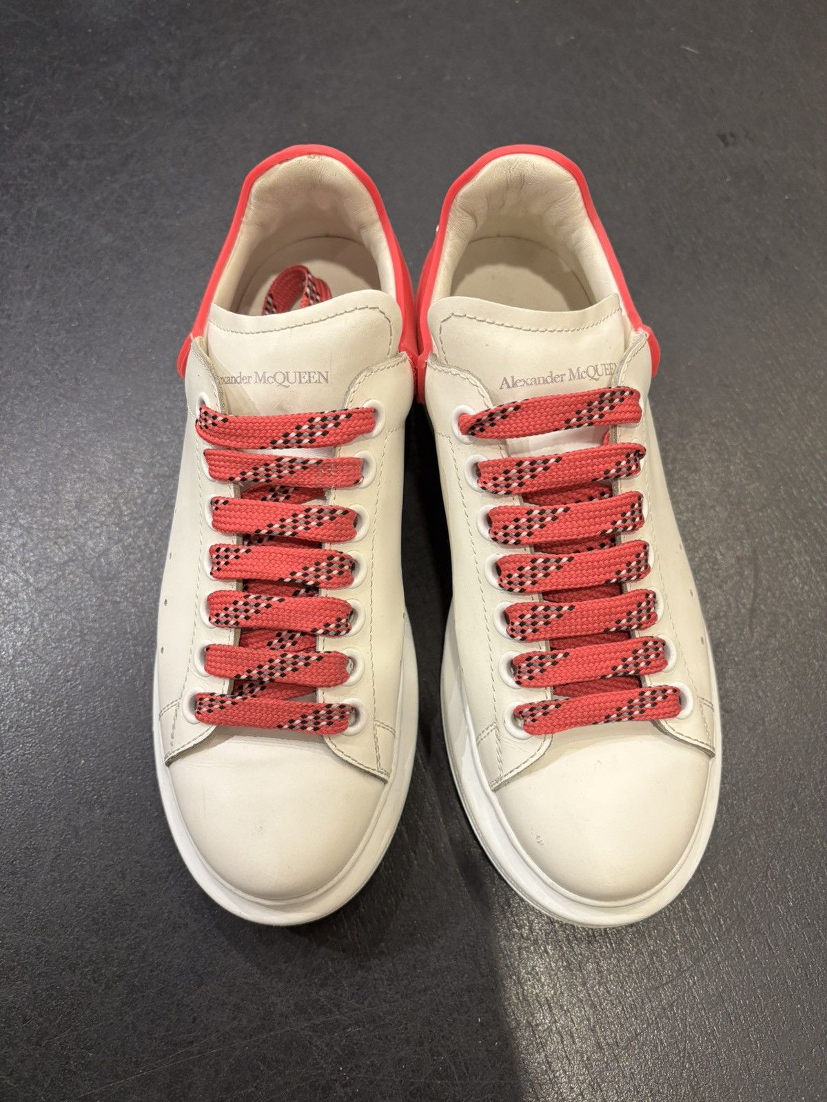 Alexander McQueen Alexander McQueen Pink Silicone Oversized Sneaker Size US 5 / EU 37 - 7 Thumbnail