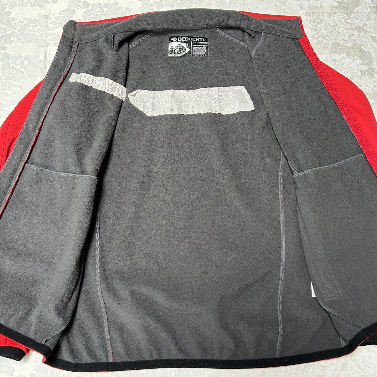 Descente DESCENTE Mens Red Water-Resistant Soft-Shell Jacket Small Size US S / EU 44-46 / 1 - 15 Thumbnail