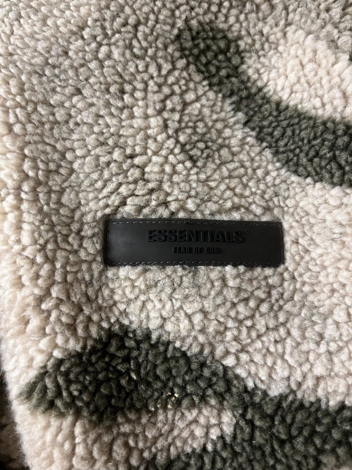 Fear of God Fear of God Essentials Camo Fleece Hoodie Size US M / EU 48-50 / 2 - 3 Thumbnail