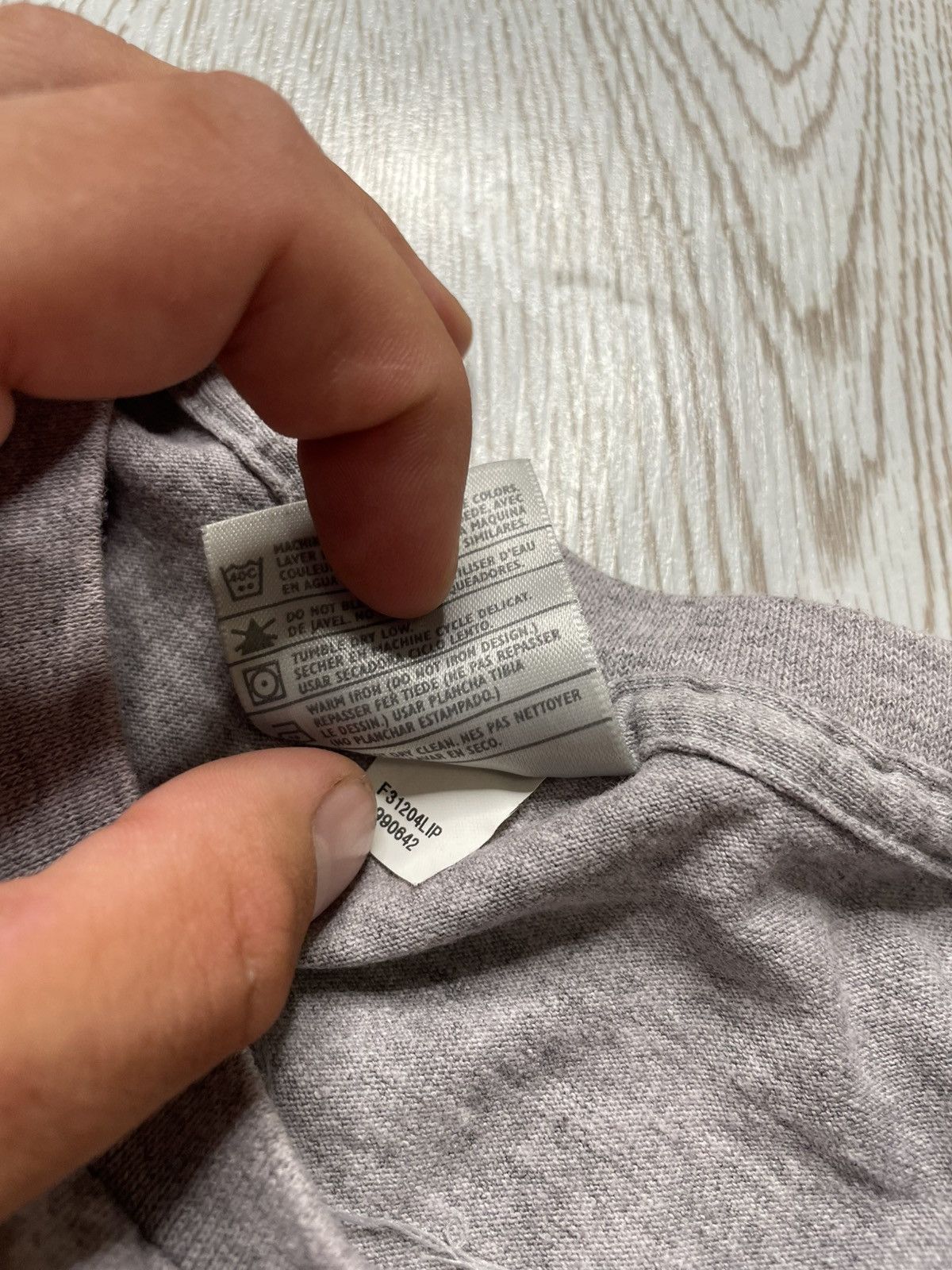 Nike Vintage 90s Nike Town New York Gray tee size Xl Size US XL / EU 56 / 4 - 9 Thumbnail