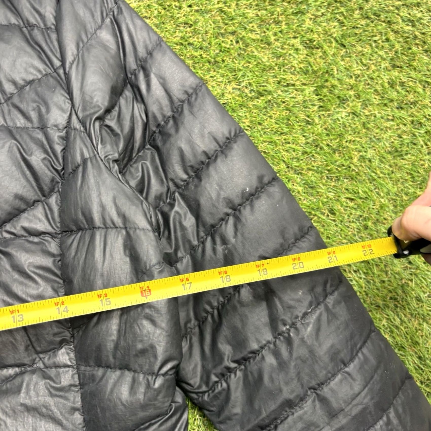 Vintage Lolë Down Puffer Jacket Mens Small Goose Fill Black Outdoor Hiking Zip Up Jacket Size US S / EU 44-46 / 1 - 5 Thumbnail