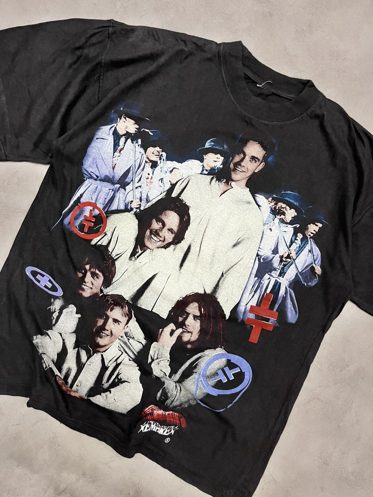 Band Tees Vintage 90s take that empire t-shirt Size US L / EU 52-54 / 3 - 3 Thumbnail