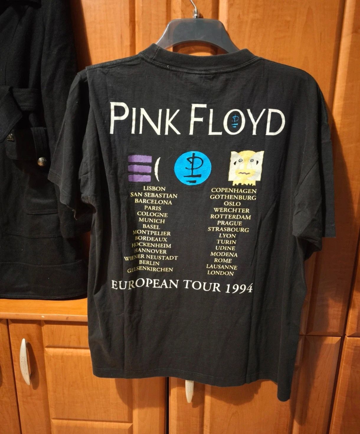 Pink Floyd Tshirt pink floyd the division bell tour psychodelic 1994 Size US XL / EU 56 / 4 - 4 Thumbnail