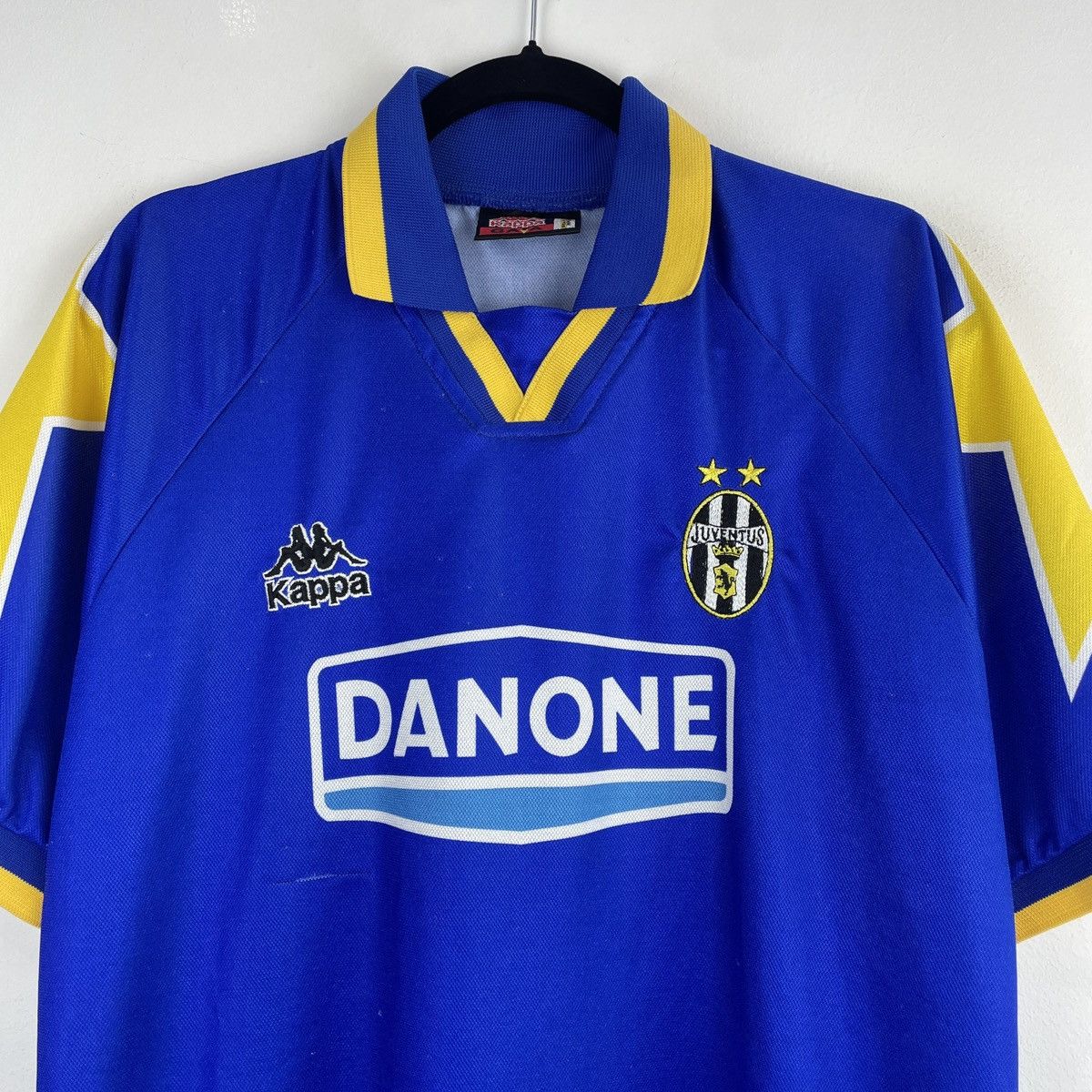 Kappa Vintage Juventus 1994/1995 Away Jersey Kappa Men’s Shirt Size US L / EU 52-54 / 3 - 2 Thumbnail