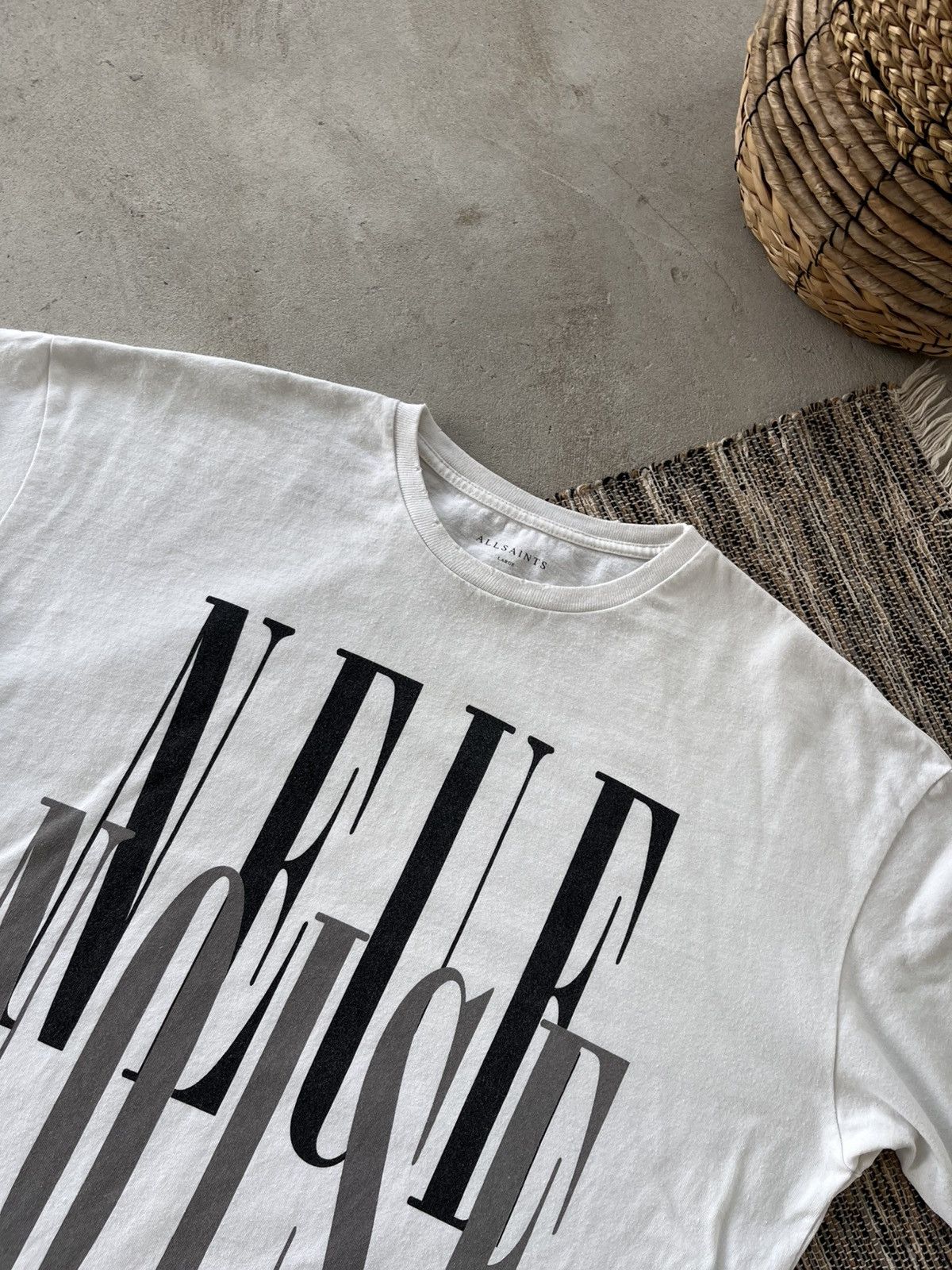 Allsaints Vintage AllSaints White TShirt Avantgarde Big logo Y2K Size US L / EU 52-54 / 3 - 3 Thumbnail