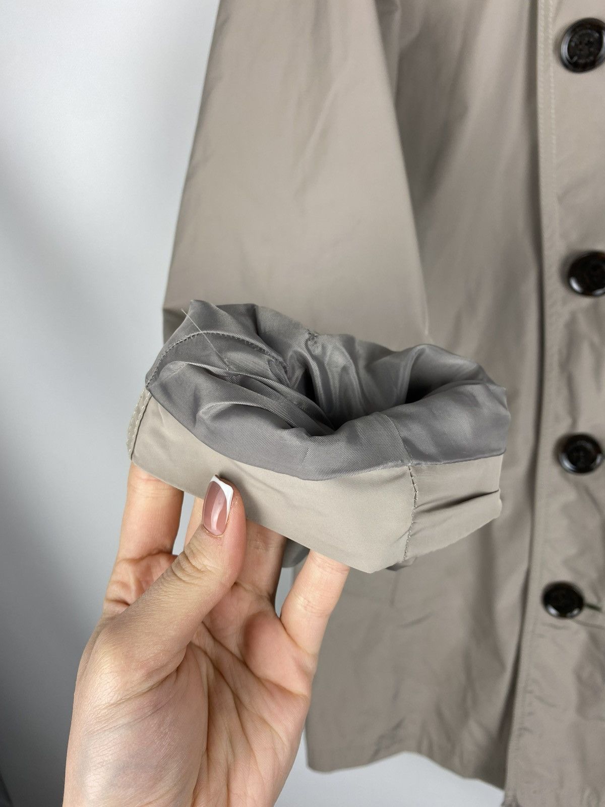 Burberry Burberry Brit nova check double breasted nylon trench coat Size US M / EU 48-50 / 2 - 9 Thumbnail