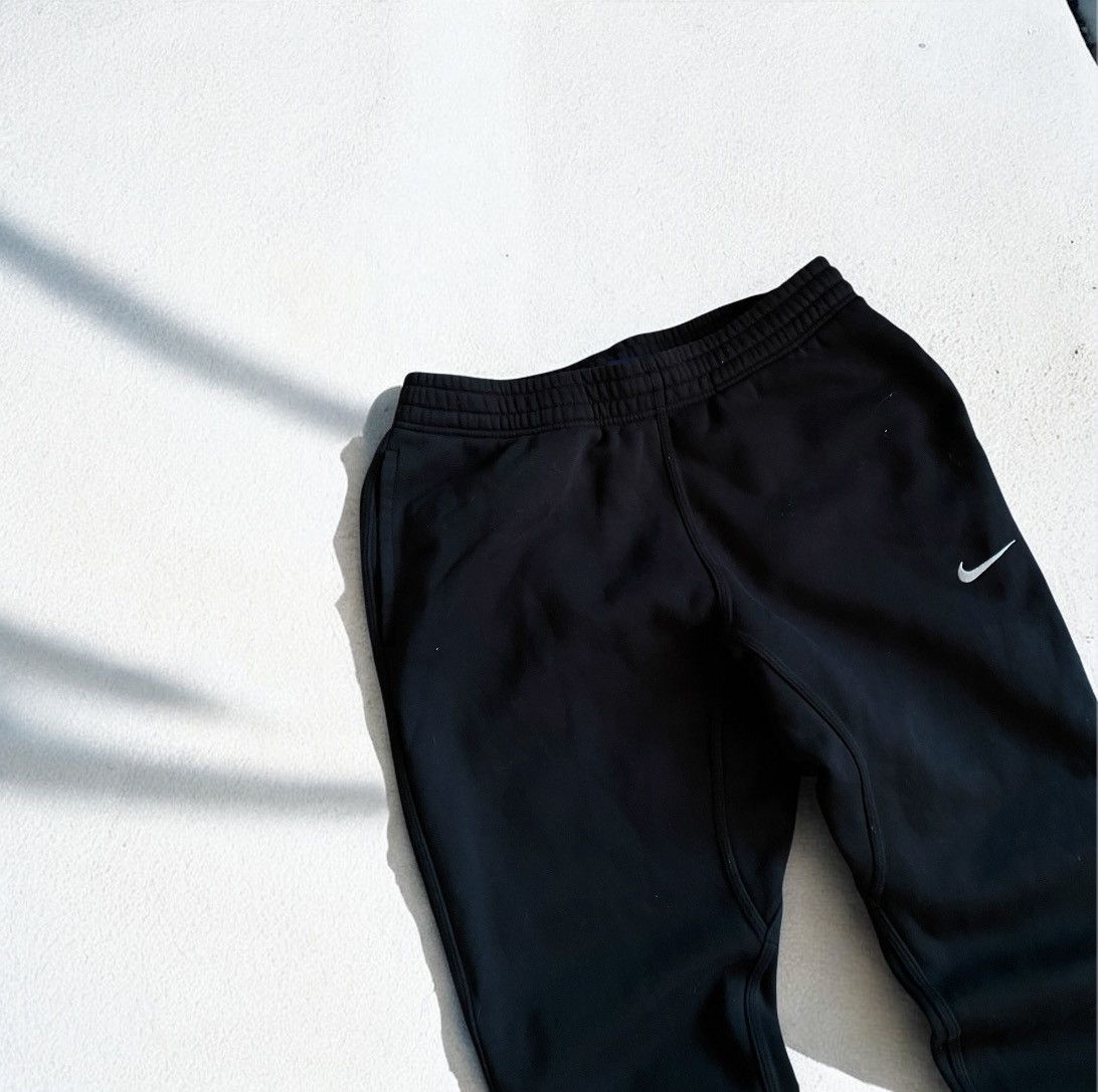 Nike × Vintage Vintage Black Sweatpants Nike swoosh drill sportswear Size US 33 - 2 Thumbnail