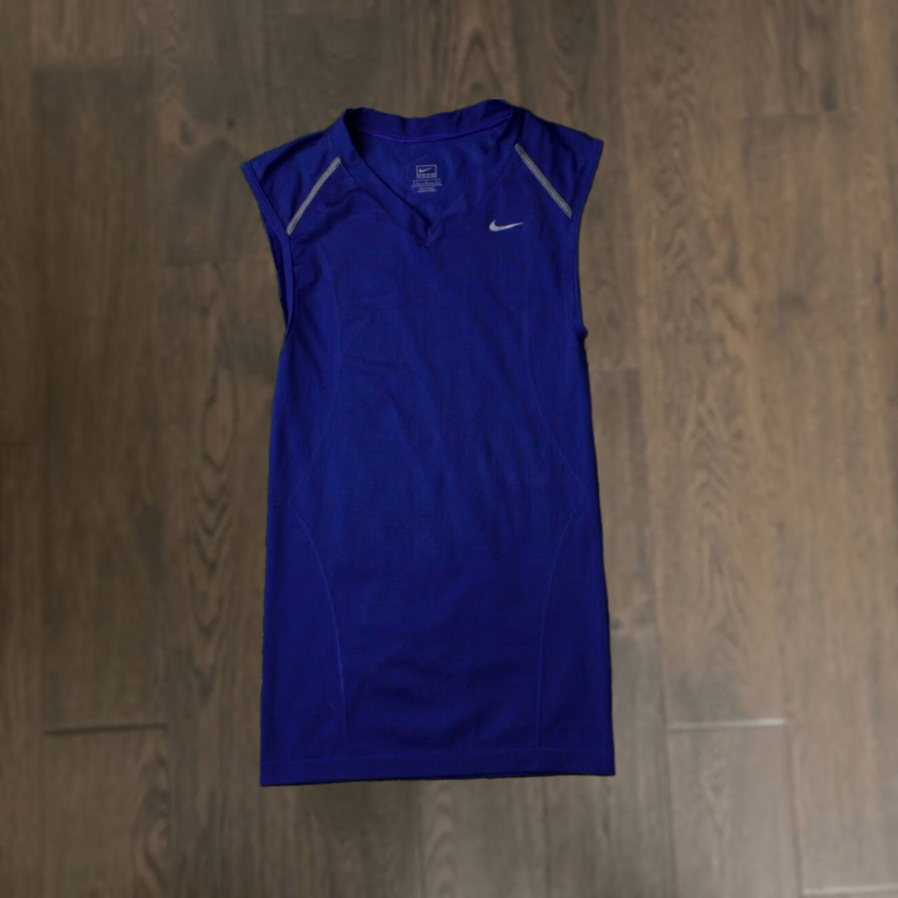 Nike NIKE PRO 2006 WOMEN TRAINING VEST SLEEveless SHIRT JERSEY SIZE L BLUE TRAINING WOMEN Vest Nike Pro 2006 VEST Size L / US 10 / IT 46 - 1 Thumbnail