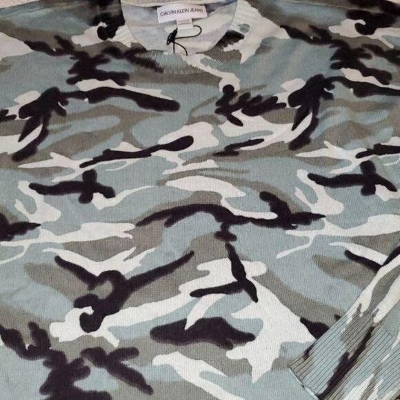 Calvin Klein Calvin Klein Jeans Sz. XS Camouflage LS Trendy Sweater Size XS / US 0-2 / IT 36-38 - 4 Thumbnail