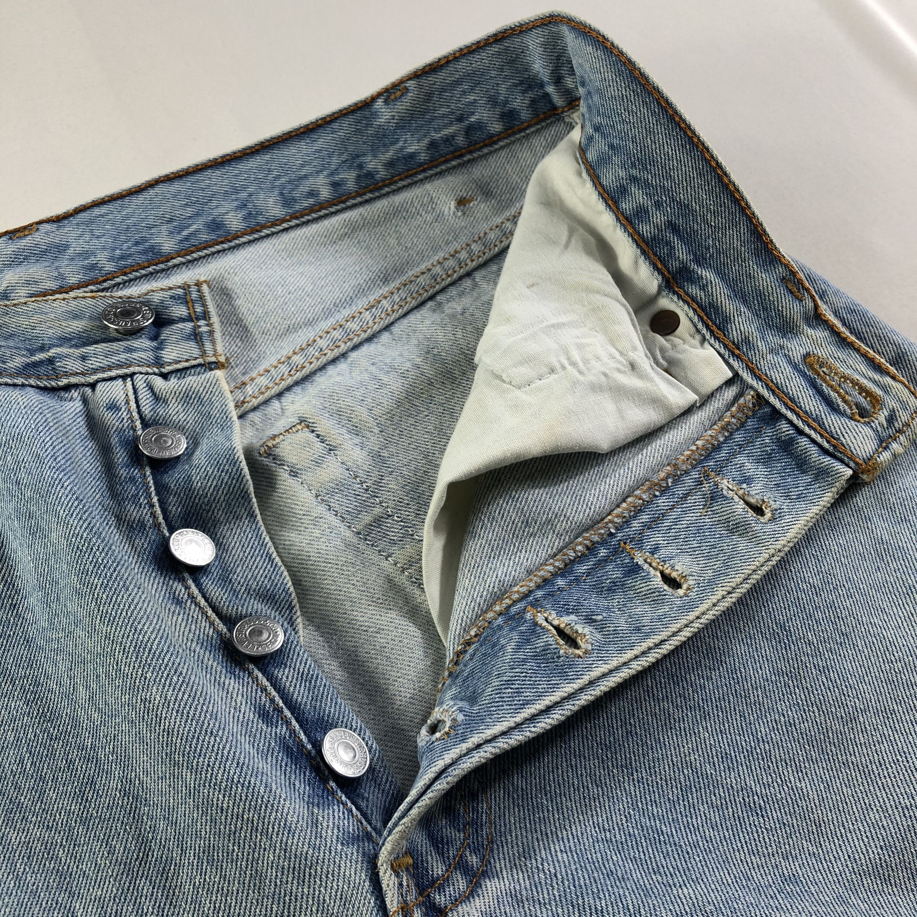 Levi's × Vintage Vintage 90s Blue Wash Levis 501 Jeans-JM3721 Size US 31 - 7 Thumbnail