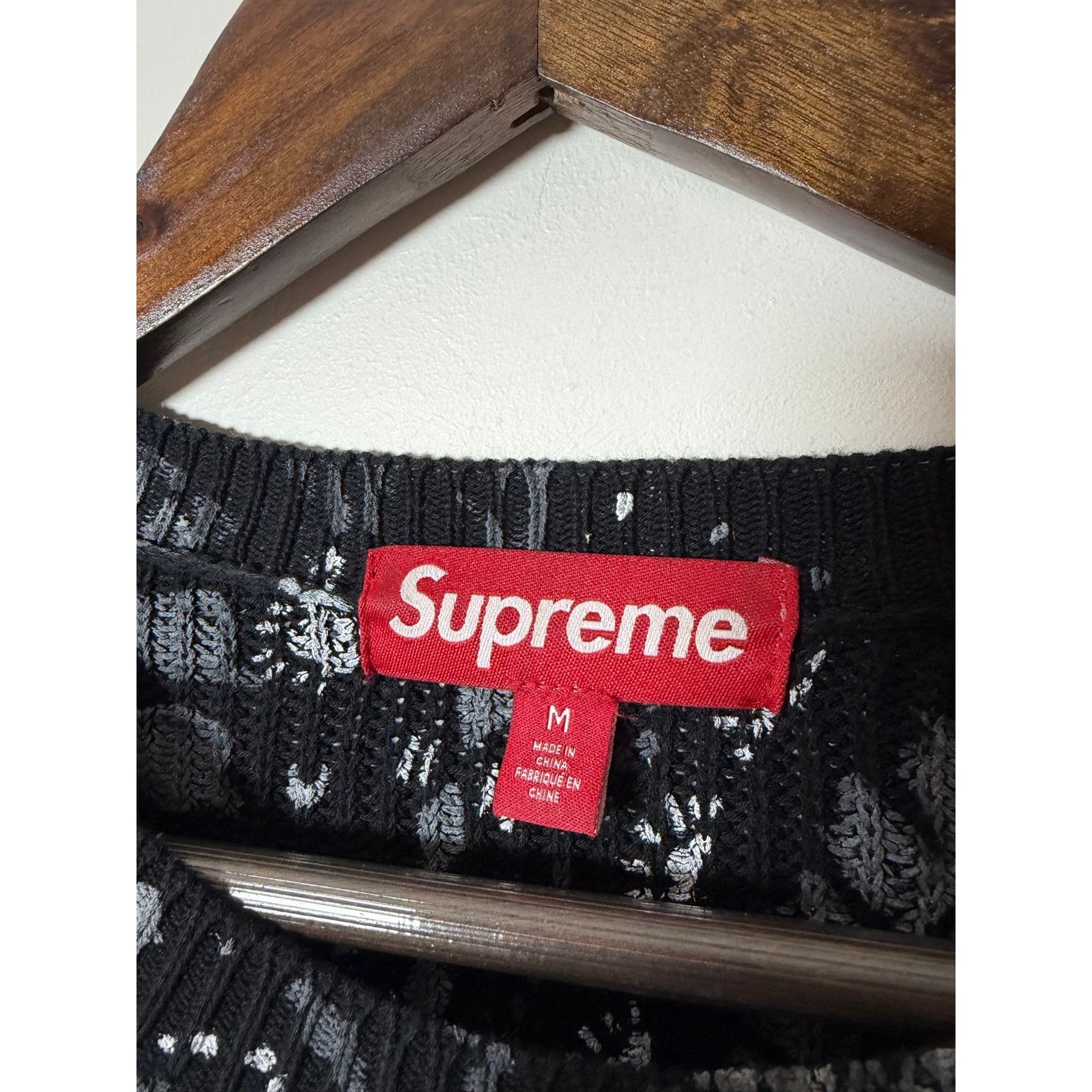 Supreme Supreme Printed Paisley Sweater 'Black' SS24 Size US M / EU 48-50 / 2 - 4 Thumbnail