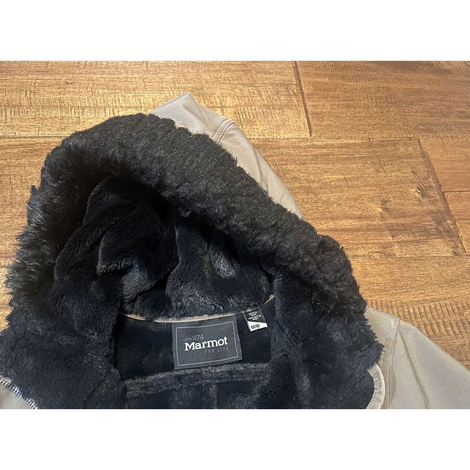 Marmot Marmot Waterproof Ski Jacket Coat Womens Medium M Beige Faux Fur Hood Lining Casual Travel Regular Fit Parka Size M / US 6-8 / IT 42-44 - 4 Thumbnail