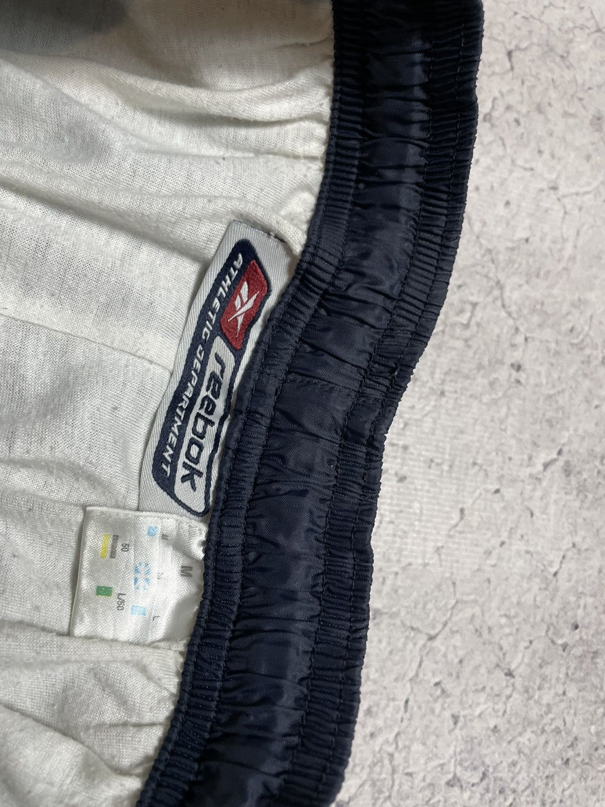 Reebok Vintage Nylon Track Pants Reebok Big Logo Y2K Size US 32 / EU 48 - 4 Thumbnail