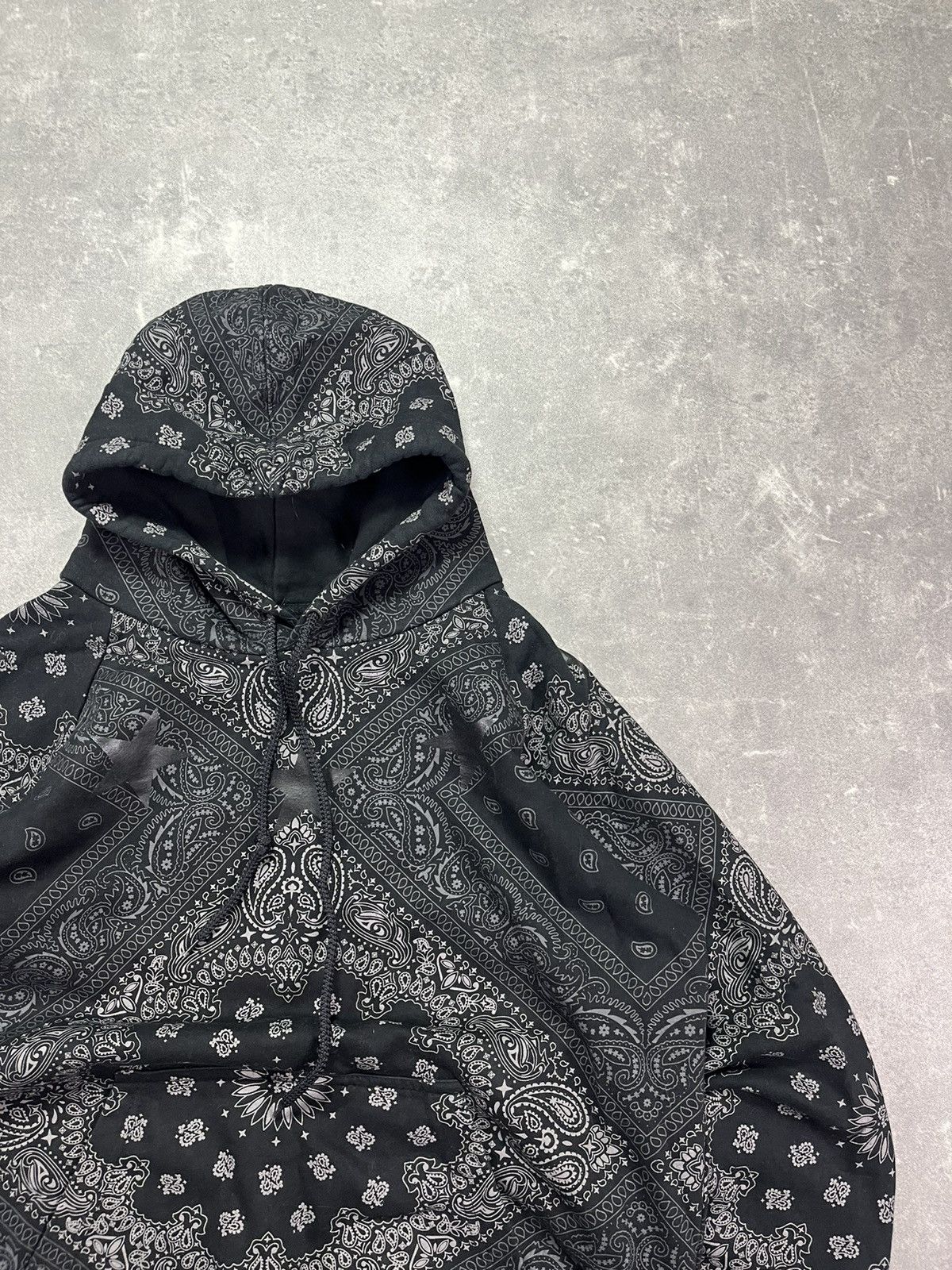 Pelle Pelle Pelle Pelle Bandana Print AOP Hoodie L Rare Size US L / EU 52-54 / 3 - 5 Thumbnail
