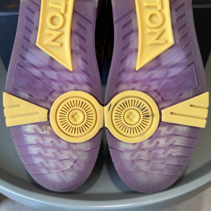 Louis Vuitton Louis Vuitton Trainer Casual Sneakers in Lakers Colorway 00 Size US 9.5 / IT 39.5 - 3 Thumbnail