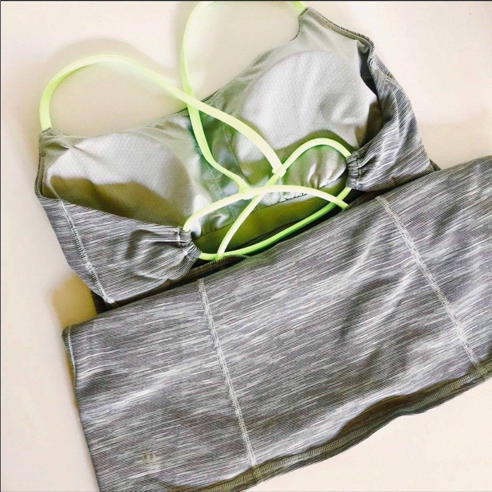 Lululemon LULULEMON Heather Grey Cross Strap Sports Bra Tank Top Shirt Size L / US 10 / IT 46 - 5 Thumbnail