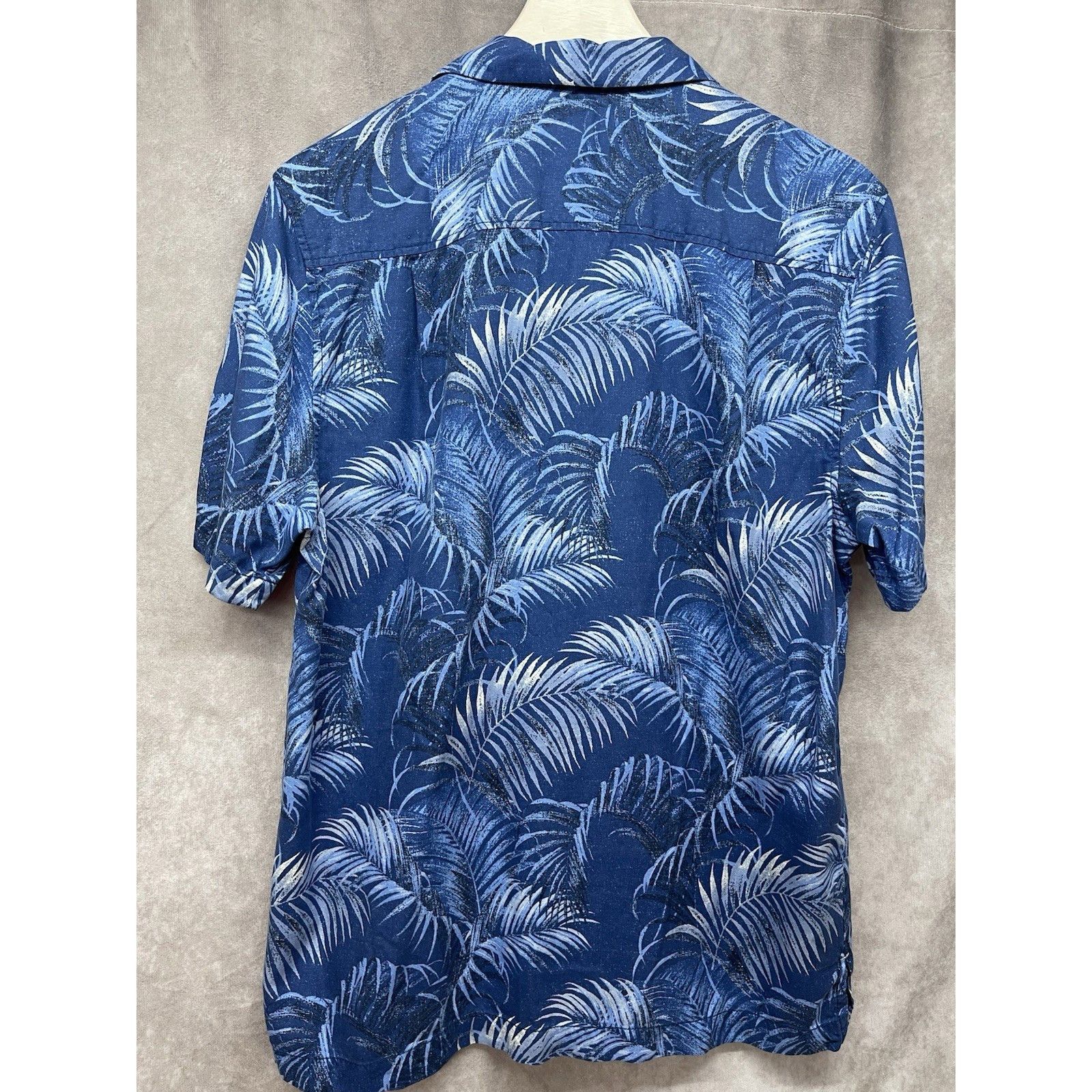 Tommy Bahama Tommy Bahama New York Yankees Hawaiian Button Up Shirt Men M Size US M / EU 48-50 / 2 - 7 Thumbnail