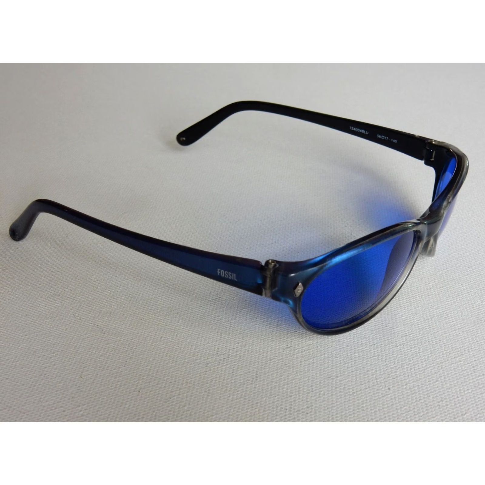 Fossil Fossil Sunglasses 56[]17 140 Mermaid Blue Lens Blue Frame Women Sunglasses Size ONE SIZE - 2 Thumbnail