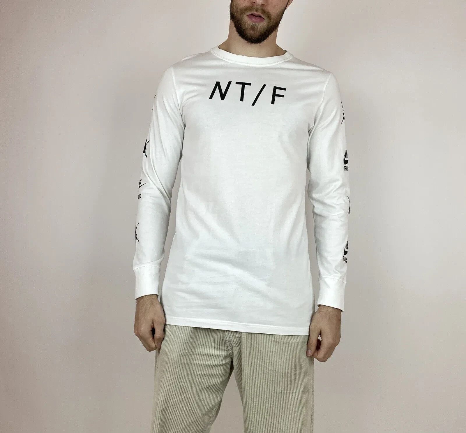 Nike Nike NTF NT/F TRACK & FIELD Long Sleeve White Shirt Mens Size US L / EU 52-54 / 3 - 5 Thumbnail