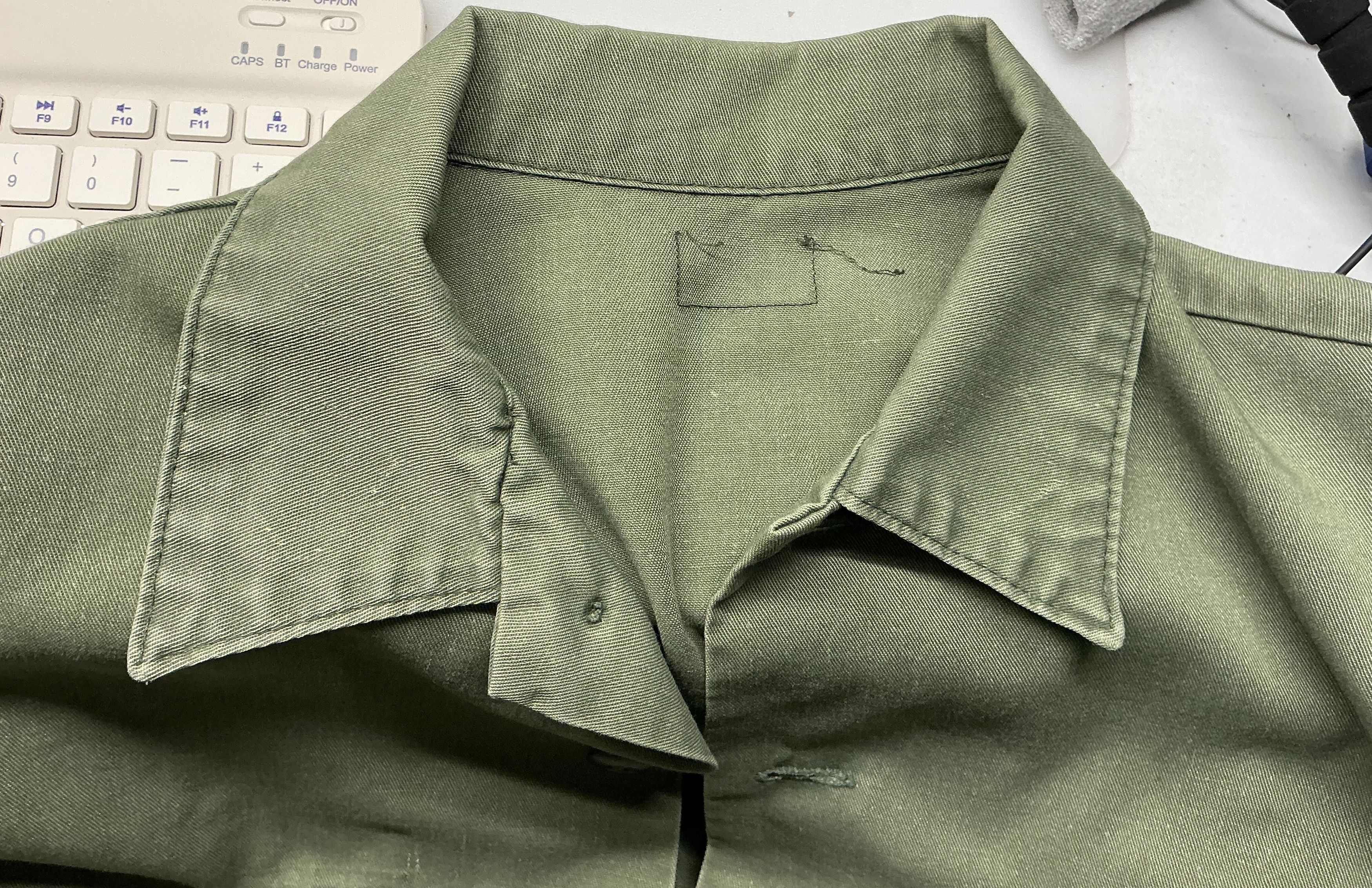 Other Vietnam Era US Army OG-107 Type III Fatigue Utility Shirt Size US L / EU 52-54 / 3 - 4 Thumbnail