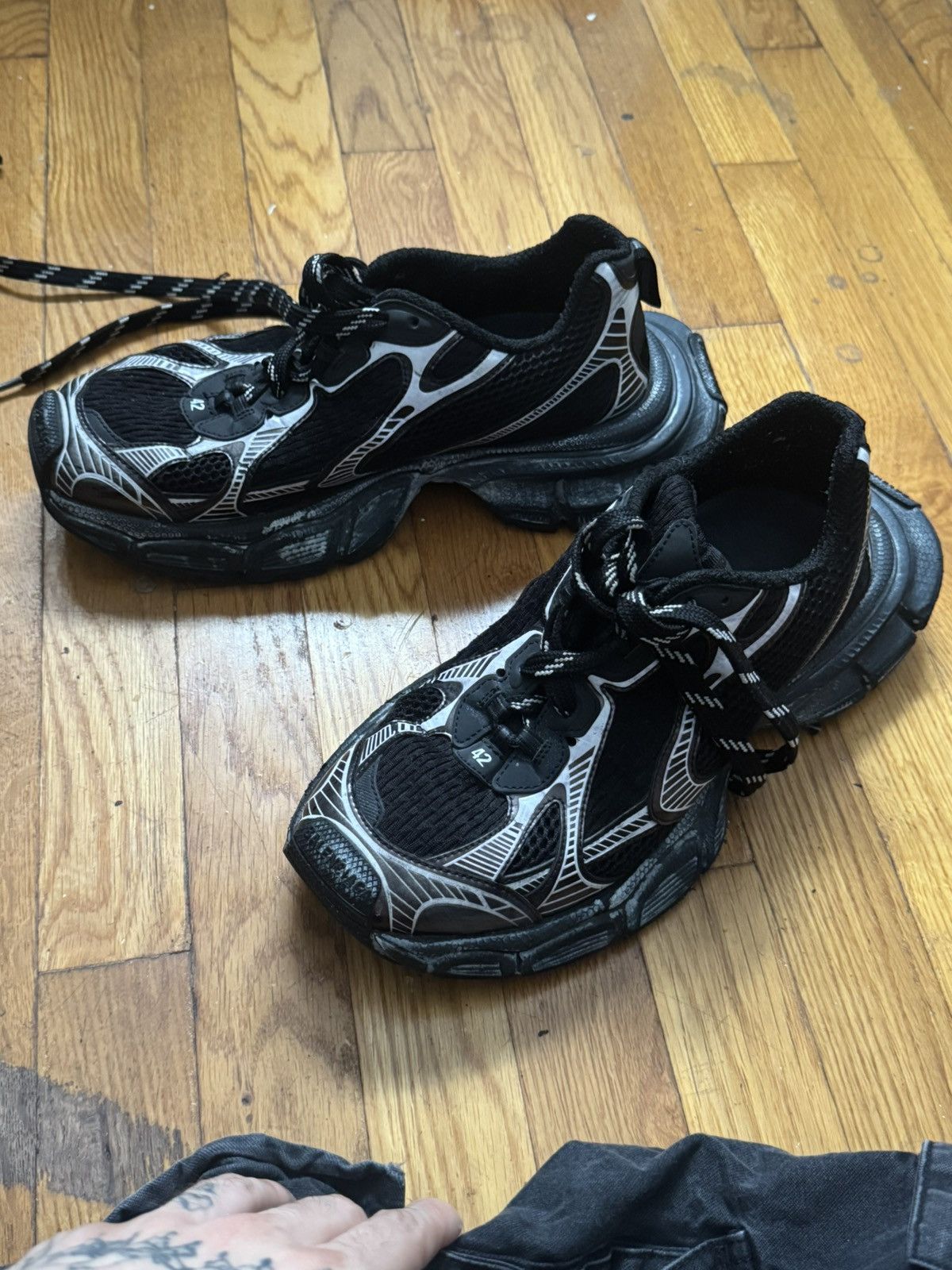 Balenciaga MEN'S 3XL SNEAKER IN BLACK Size US 9 / EU 42 - 2 Thumbnail