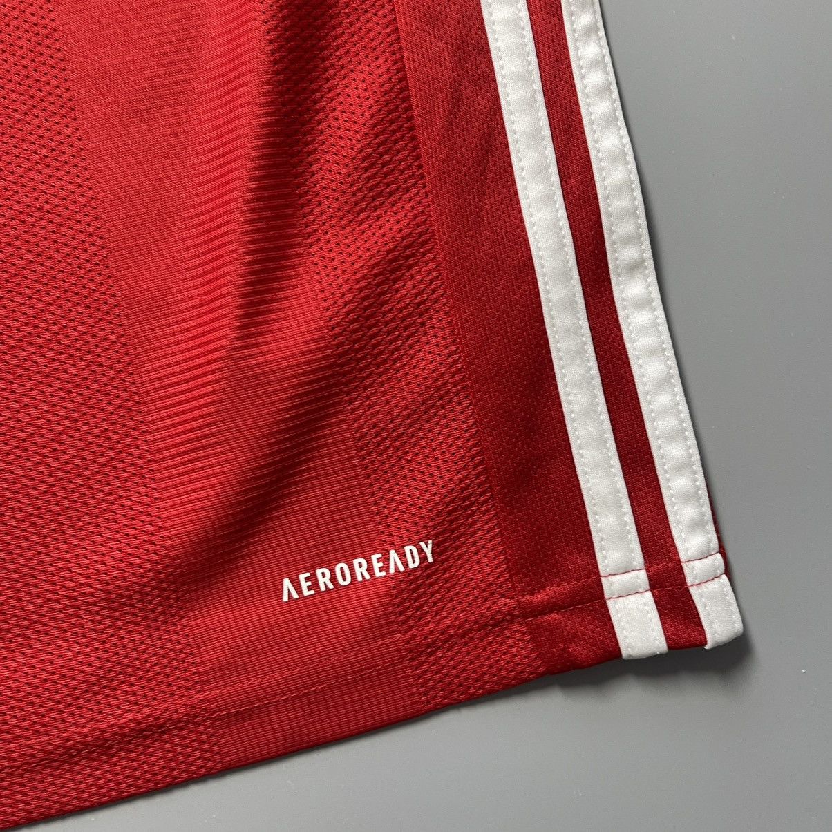 Vintage BAYERN ADIDAS 2020/2021 FOOTBALL HOME JERSEY #9 LEWANDOWSKI Size US M / EU 48-50 / 2 - 8 Thumbnail