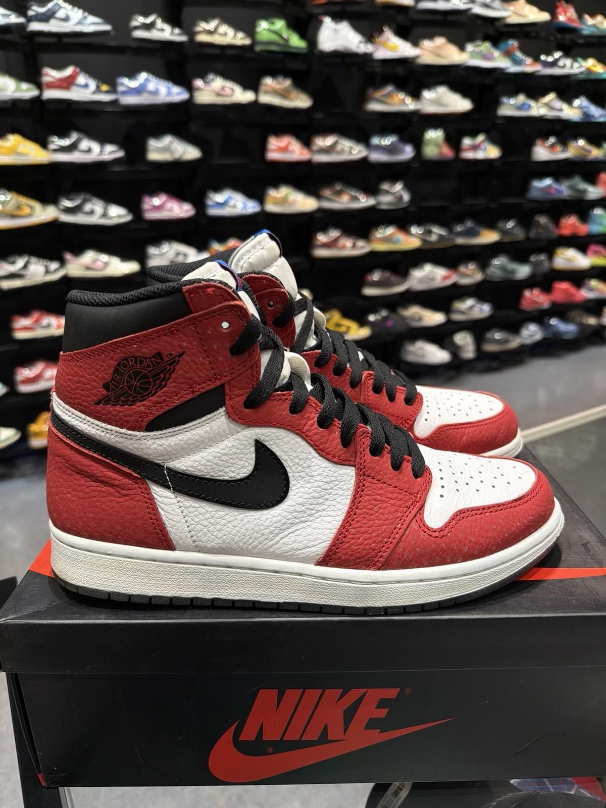 Nike Nike Air Jordan 1 Retro Origin Story Spiderman Size 8.5 Size US 8.5 / EU 41-42 - 1 Thumbnail