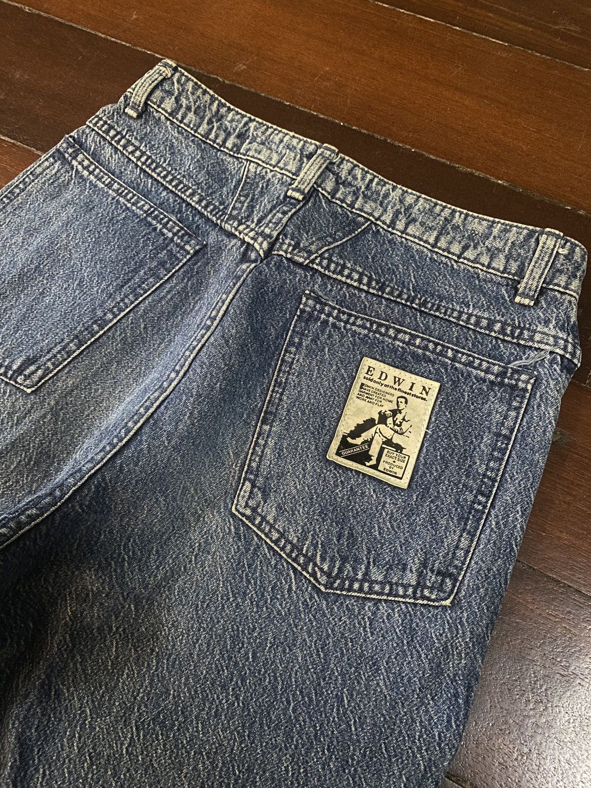 Sick 🔥 VINTAGE EDWIN CLASSIC CROPPED