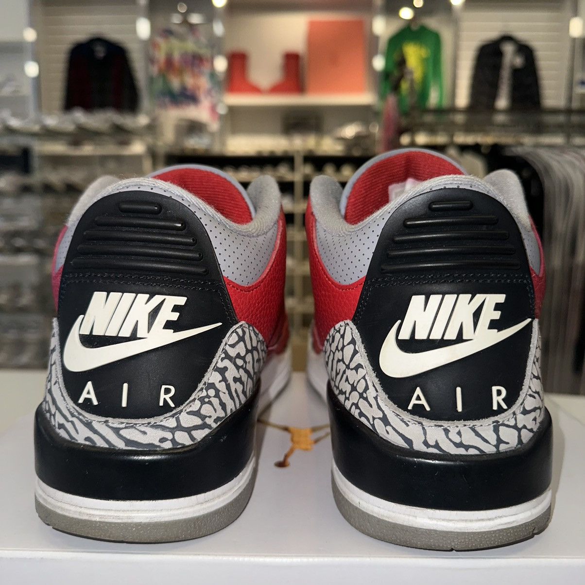 Jordan Brand Size 9 - Air Jordan 3 Retro SE Mid Unite (CK5692-600) Size US 9 / EU 42 - 4 Thumbnail