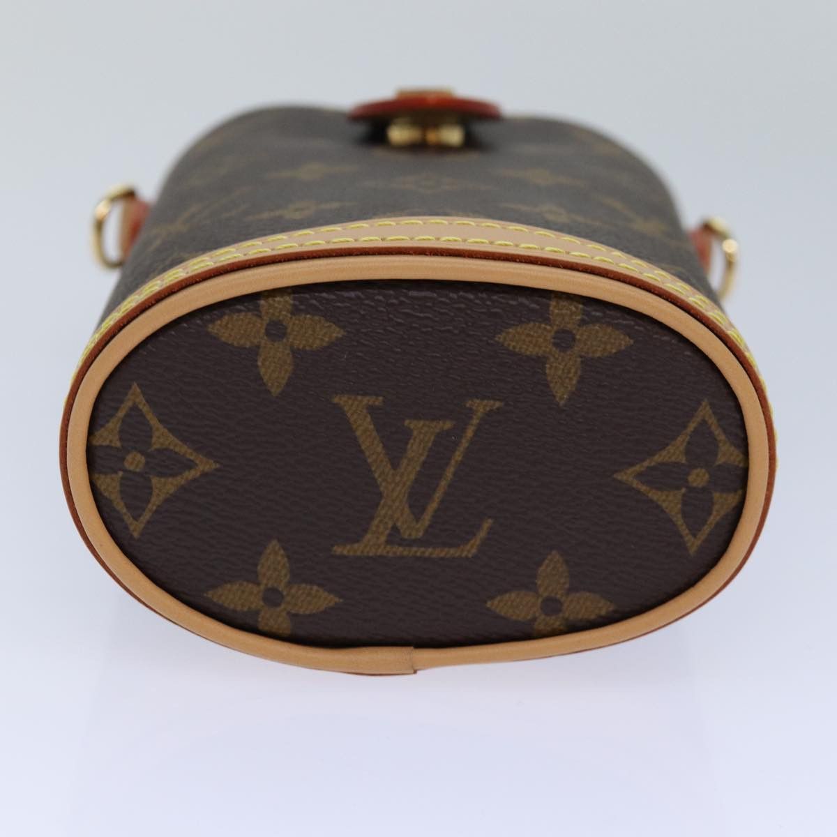 Louis Vuitton LOUIS VUITTON Monogram Fold Me Pouch Shoulder Bag M80874 Size ONE SIZE - 5 Thumbnail