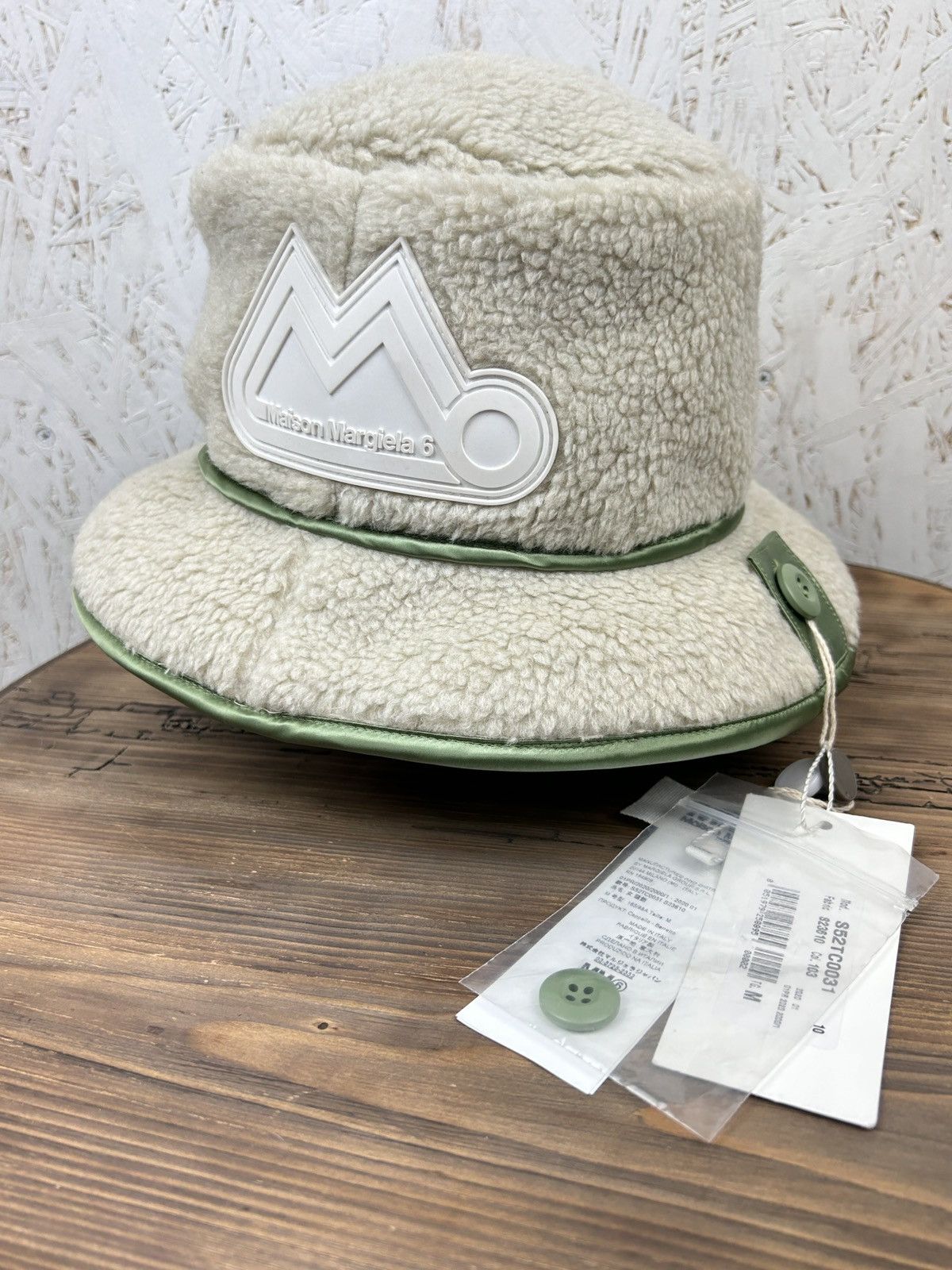 BNWT Maison Margiela MM6 Faux Fur Sherpa Bucket Hat