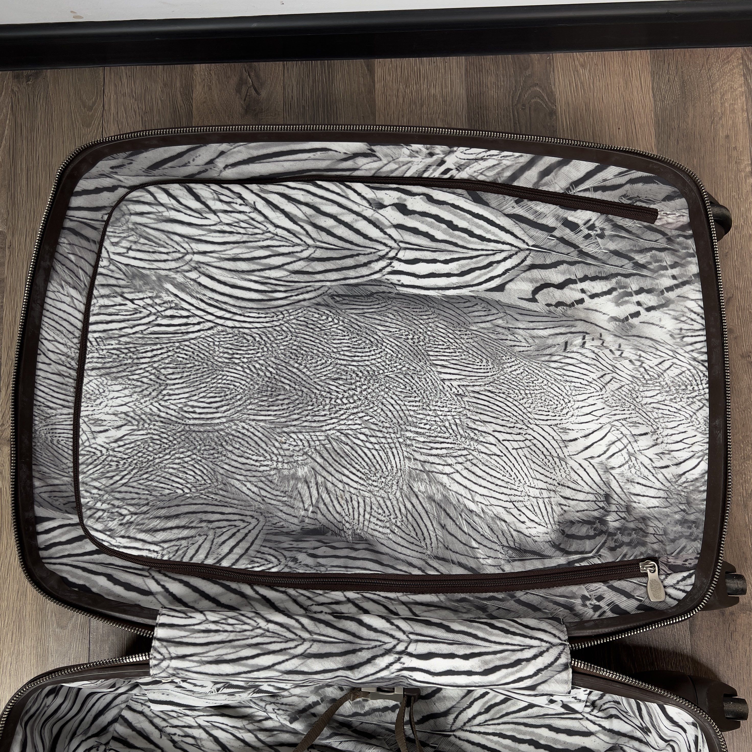Samsonite RARE Alexander McQueen Spinner 65 Trolley Suitcase Crocodile Size ONE SIZE - 14 Thumbnail