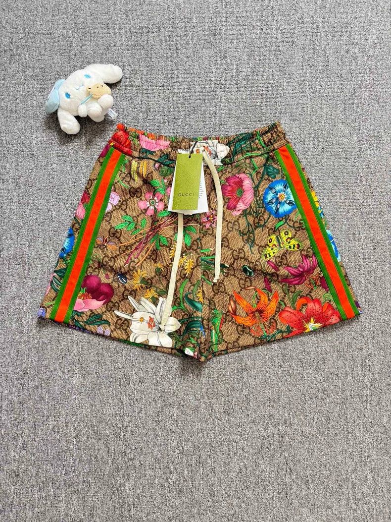 Gucci Gucci SizeS Floral GG old flower full logo shorts Size US 29 - 1 Thumbnail