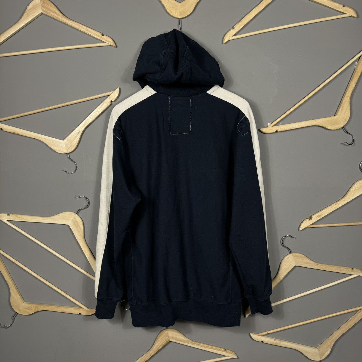 Nike × Vintage Vintage Nike Y2K Downing Stadium Randall’s Island Hoodie Size US XL / EU 56 / 4 - 2 Thumbnail