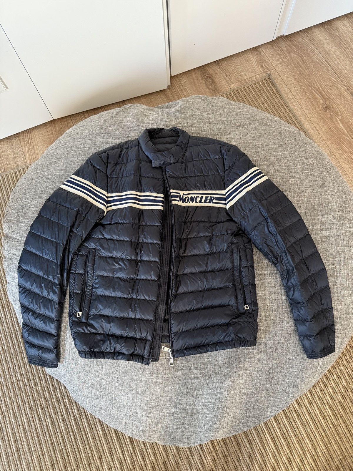 Moncler MONCLER LIGHT WEIGHT FEATHER PUFFER JACKET Size US M / EU 48-50 / 2 - 1 Thumbnail