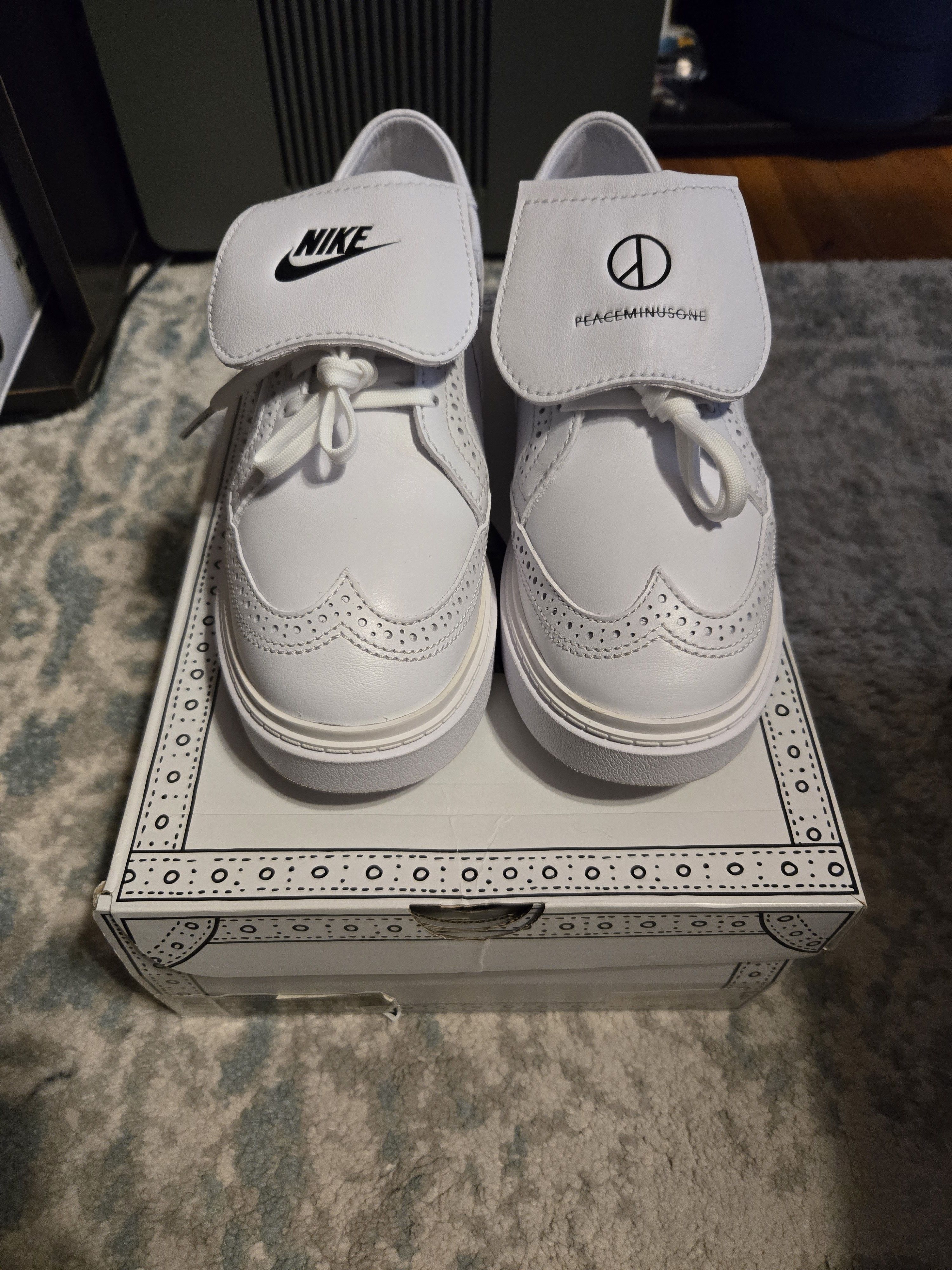 Nike G-Dragon x Nike Kwondo 1 Triple White Size US 8 / EU 41 - 1 Thumbnail
