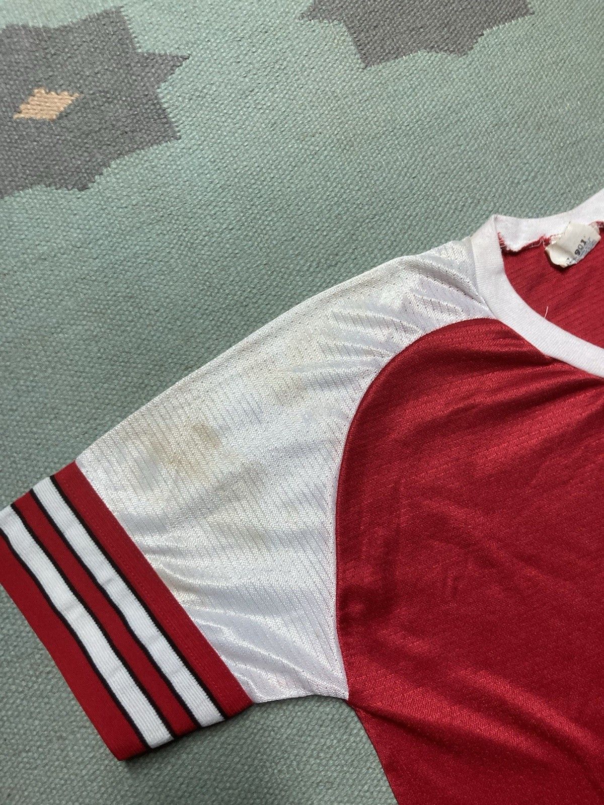 Vintage 70s 80s mesh jersey t shirt football red stripe distressed L Size US L / EU 52-54 / 3 - 2 Thumbnail