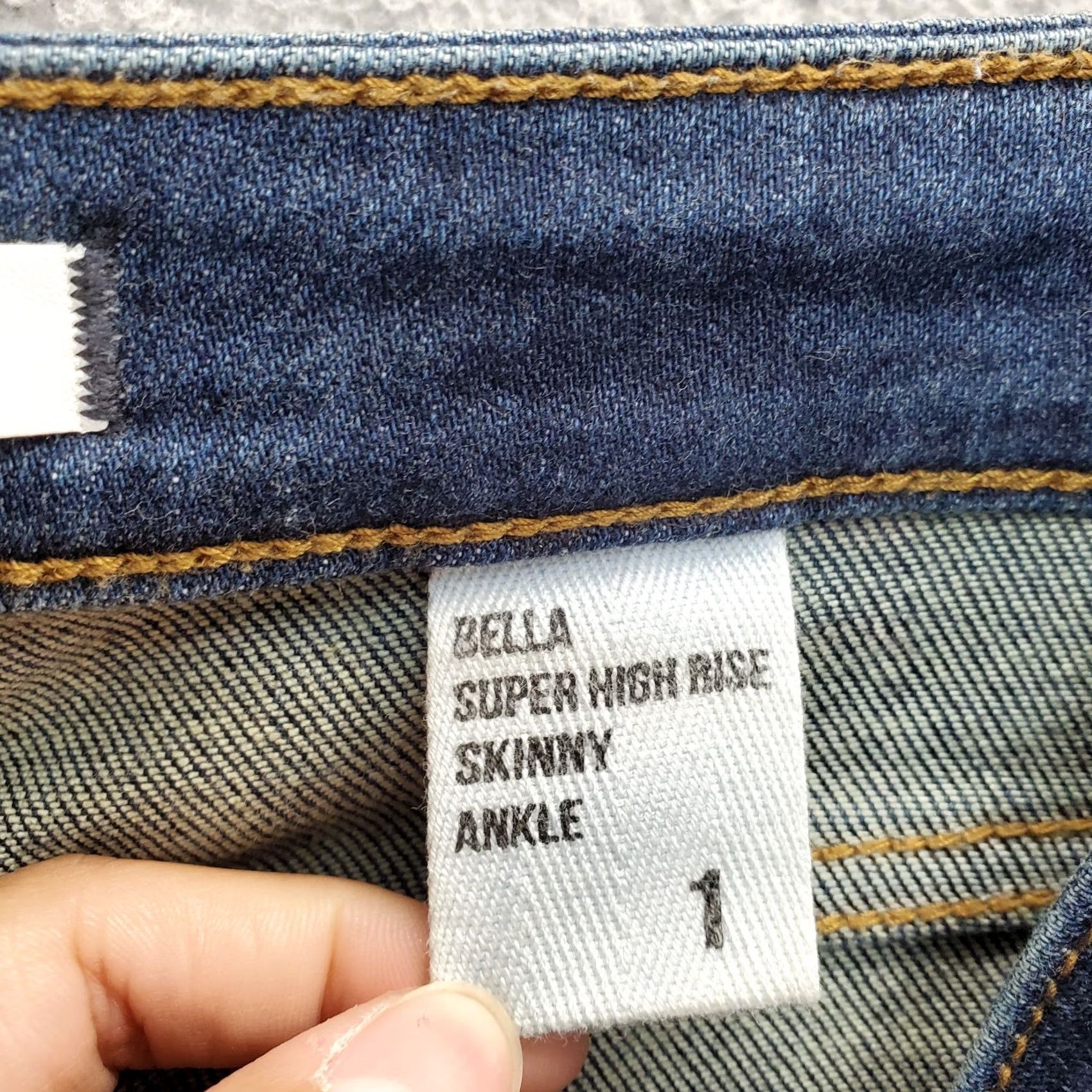 Vintage Eunina Womens Jeans 1 Blue Denim Distress Bella Super High Rise Skinny Leg Size 25" / US 0 / IT 36 - 7 Thumbnail