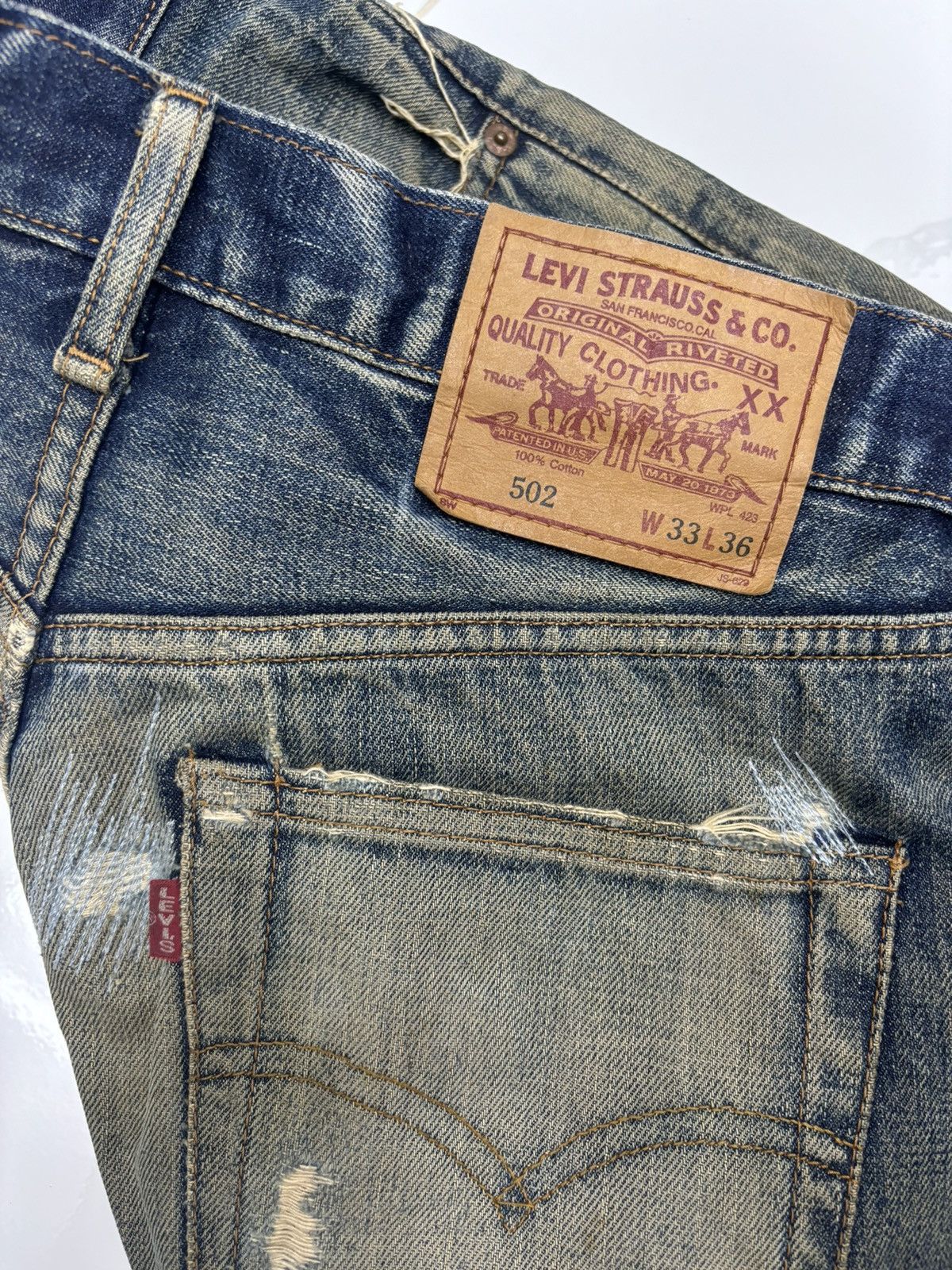 Levi's × Undercover Vintage Levis 502 Big E Selvedge Redline Distressed Denim Size US 31 - 16 Thumbnail