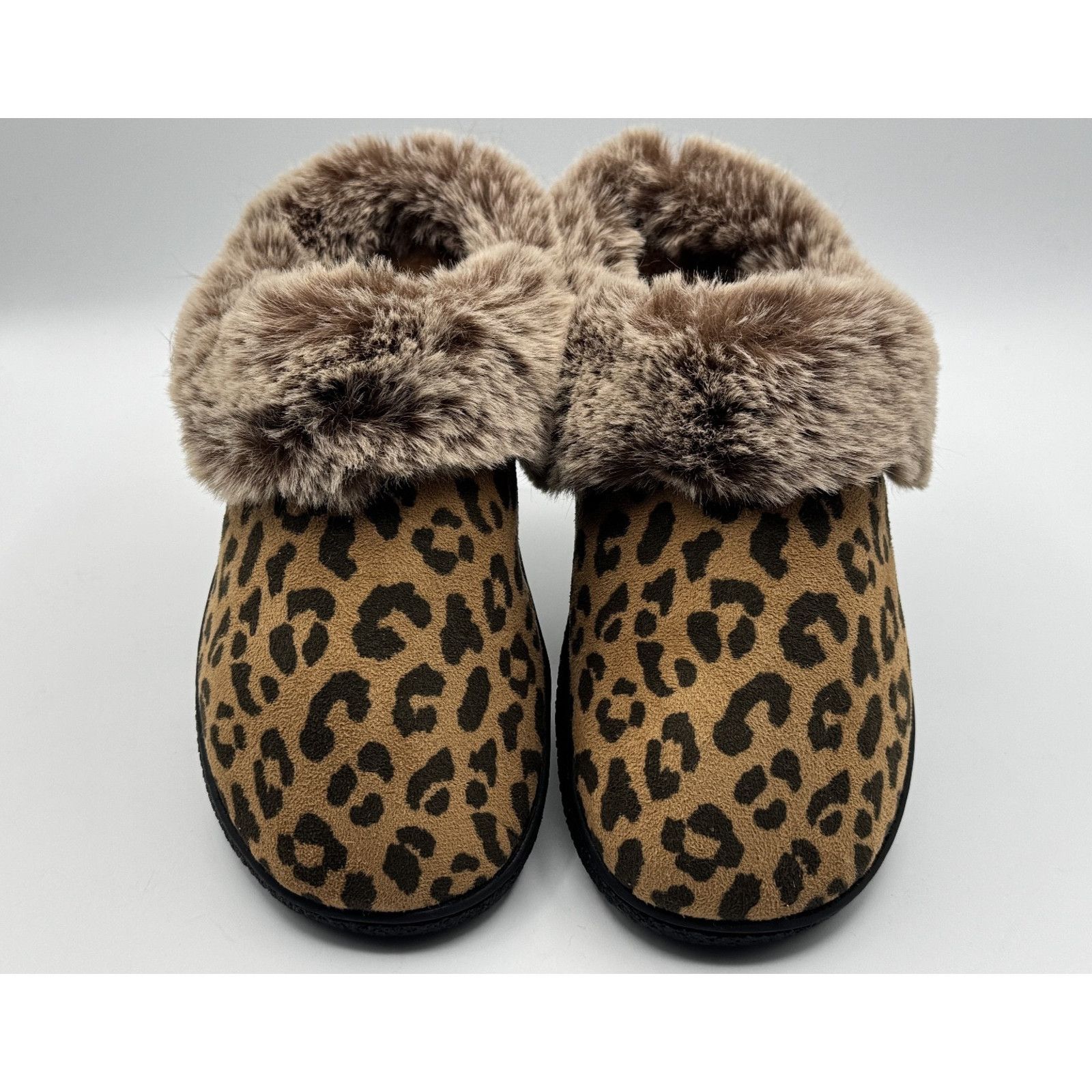 Other Isotoner Women's Classic Comfort Clog Slipper Size Cheetah Size US 9.5 / IT 39.5 - 2 Thumbnail