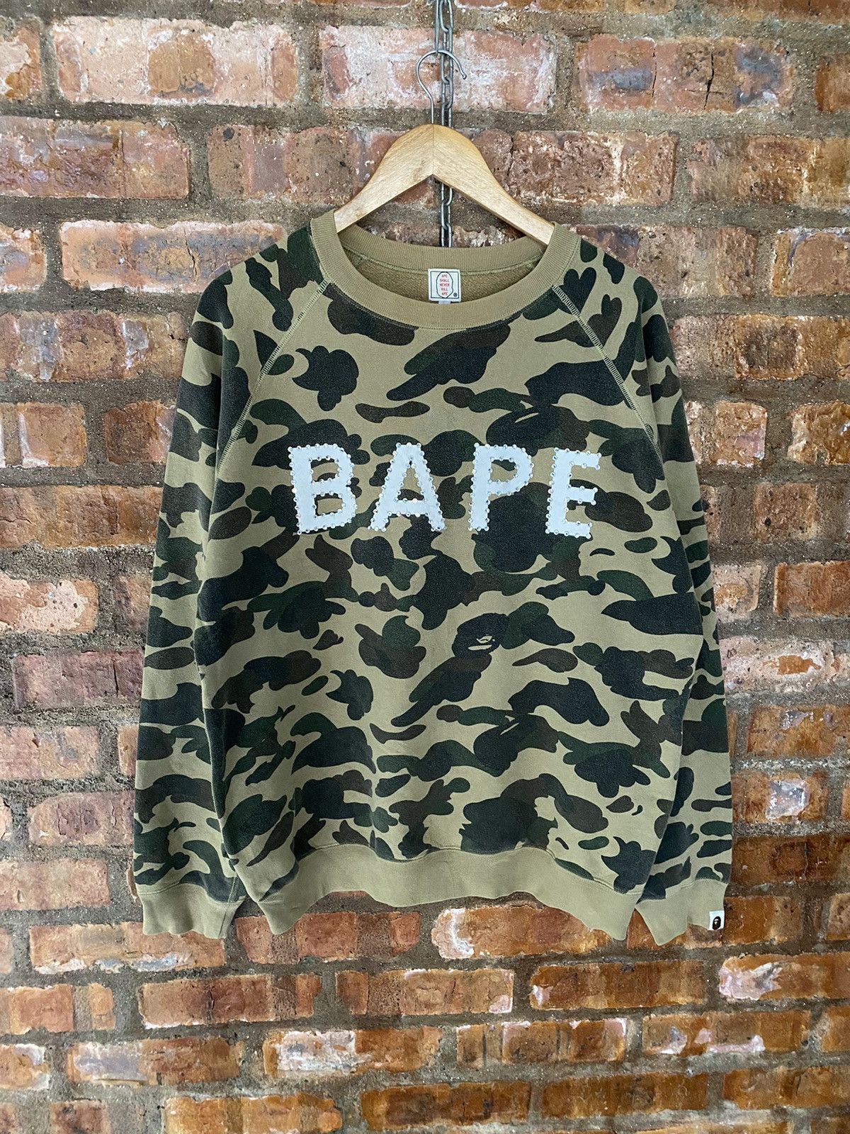 Bape 2005 Swarovski 1st Camo Crewneck Size US M / EU 48-50 / 2 - 3 Thumbnail