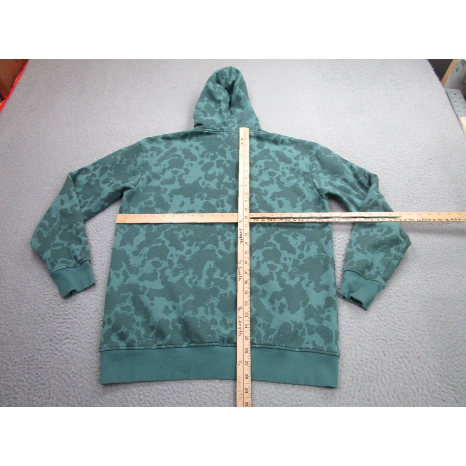 Gymshark Gymshark Hoodie Sweatshirt Mens Medium Green Camo Pullover Kangaroo Pocket Gym Size US M / EU 48-50 / 2 - 7 Thumbnail