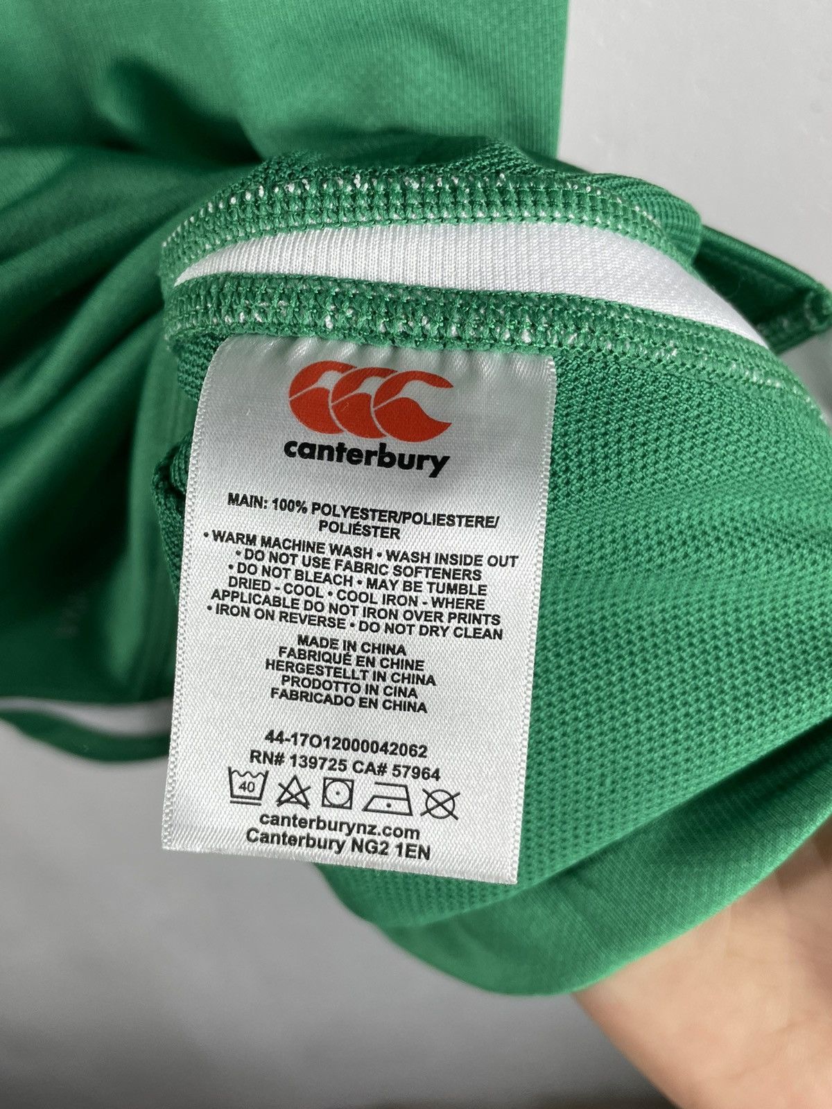 Canterbury of New Zealand × Vintage VINTAGE CANTERBURY IRELAND IRFU IRISH RUGBY JERSEY RARE Size US S / EU 44-46 / 1 - 7 Thumbnail