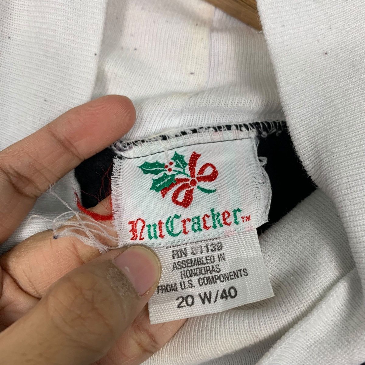 Vintage NUT CRACKER Teddy Bear Graphics Sweater #2321-C104 Size XL / US 12-14 / IT 48-50 - 10 Thumbnail