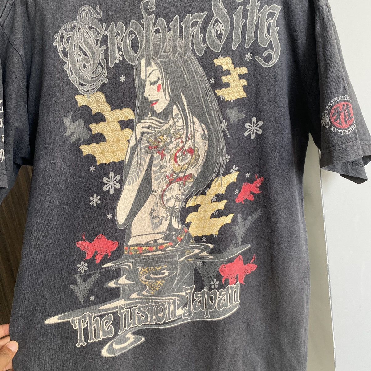 Japanese Brand Thrashed Faded Vintage Y2K The Fusion Japan ERD GRUNGE TEE Size US L / EU 52-54 / 3 - 3 Thumbnail