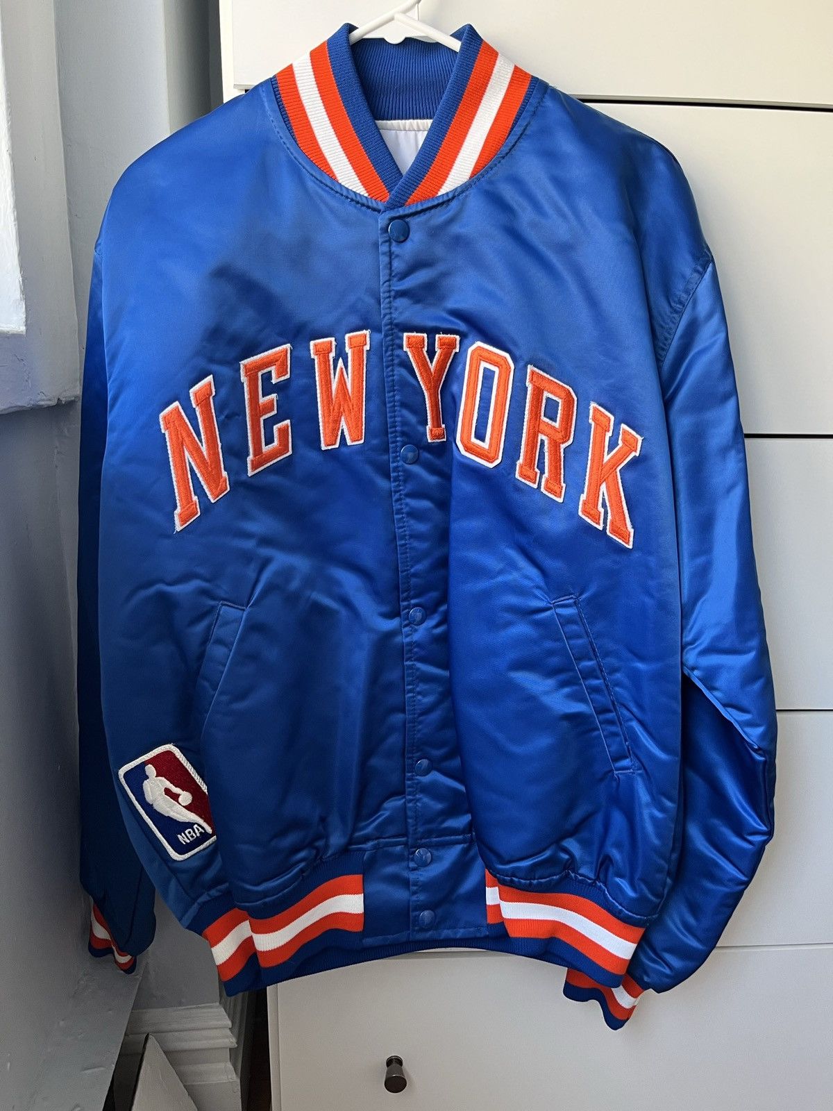 Starter VINTAGE Starter New York Knicks Bomber Jacket Size L Size US L / EU 52-54 / 3 - 1 Thumbnail
