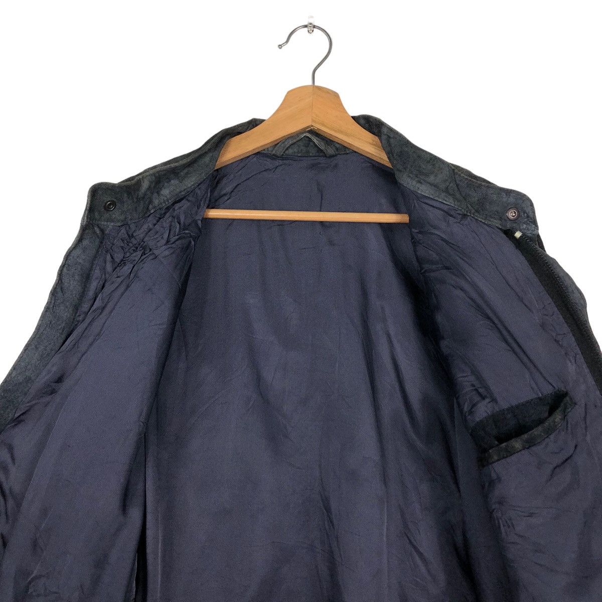 Genuine Leather Vintage Pig Skin Genuine Leather Jacket England Issey Miyake Size US L / EU 52-54 / 3 - 14 Thumbnail