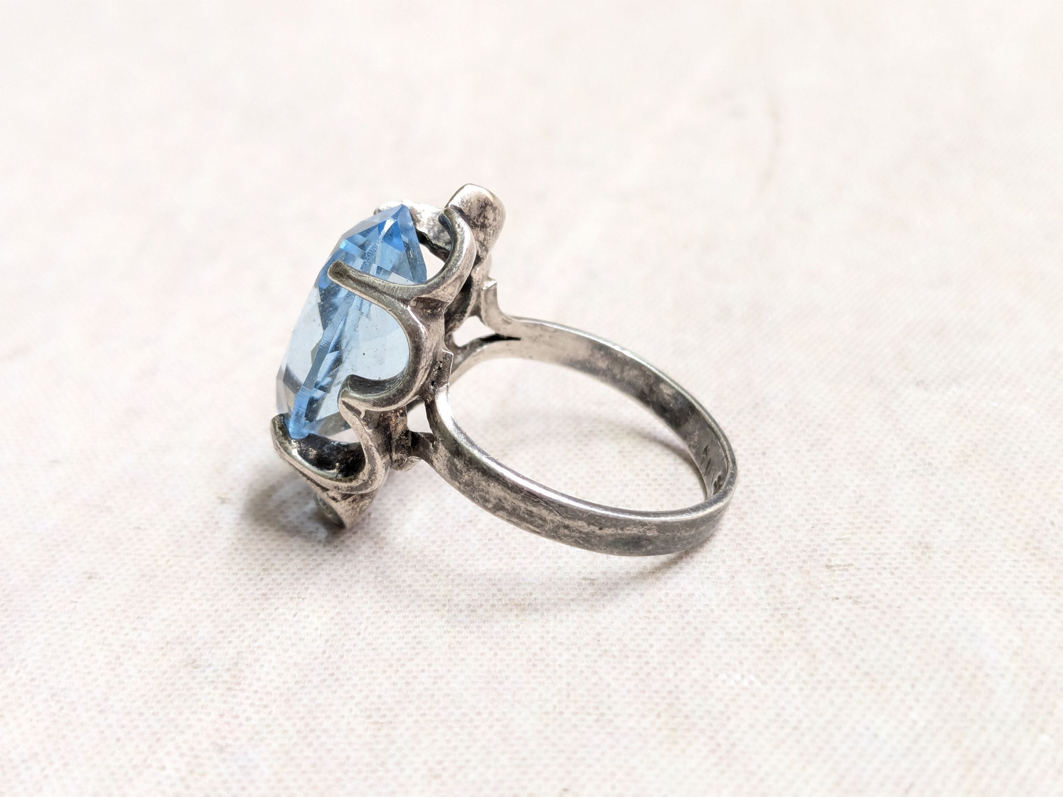 Jewelry Vintage Sterling Silver Ring Blue Glass 9.5 Oval Cocktail Size ONE SIZE - 2 Thumbnail